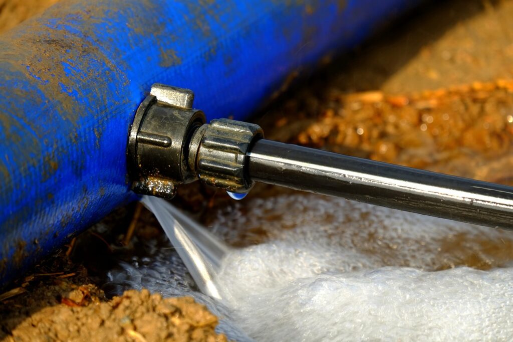 Comment détecter et localiser une fuite d'eau dans une canalisation enterrée ?